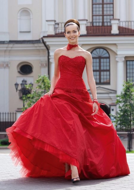 Red wedding dress