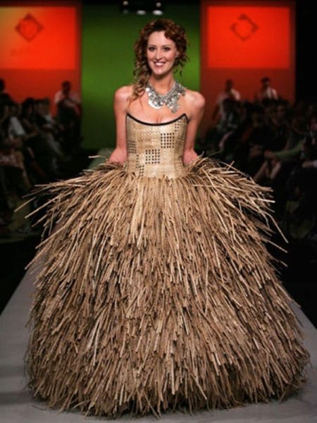Original grass wedding dress