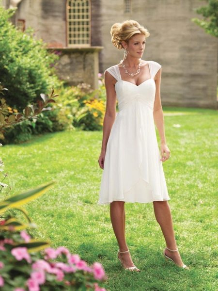 A-Siluet Simple Wedding Dress