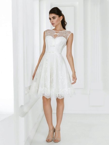 Simple short wedding dress