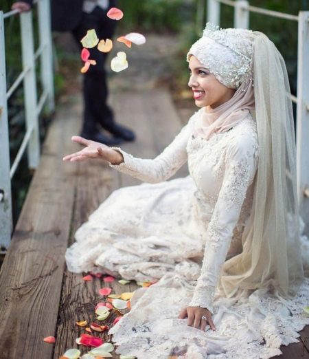 Lace Muslim Wedding Dress