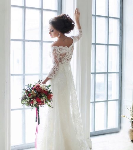 Lace wedding dress