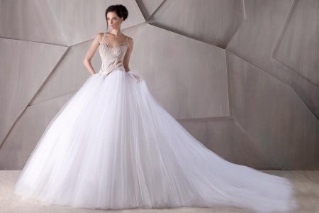 Chiffon Train Wedding Dress