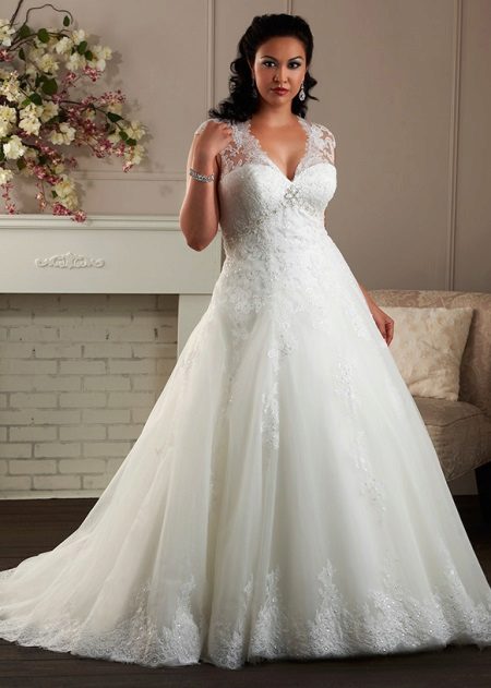 Wedding dress for overweight