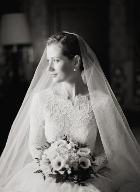 Wedding dress for wedding