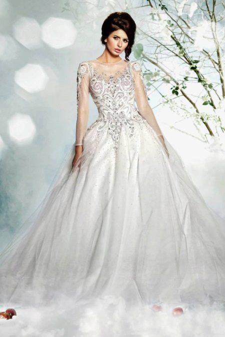 A magnificent wedding dress