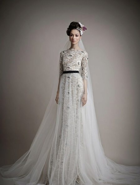 Closed flower wedding dress