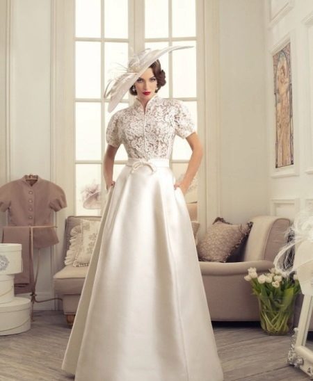 Vintage Guipure Wedding Dress