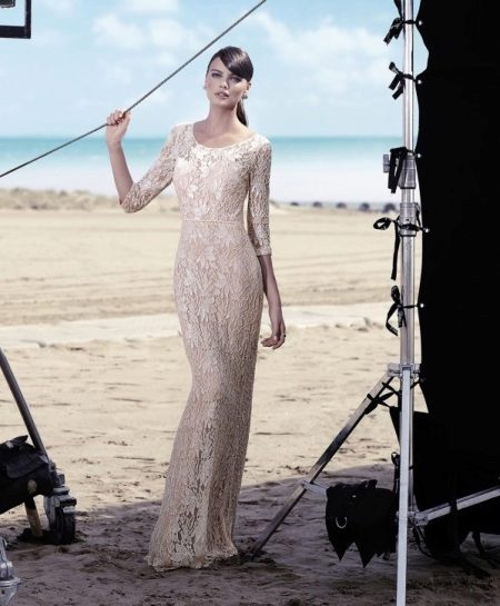 Vestit de nit encaix amb mànigues