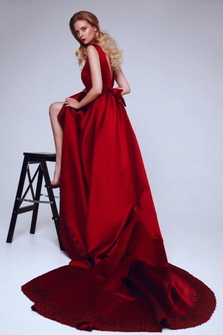 Burgundy evening dress with a train