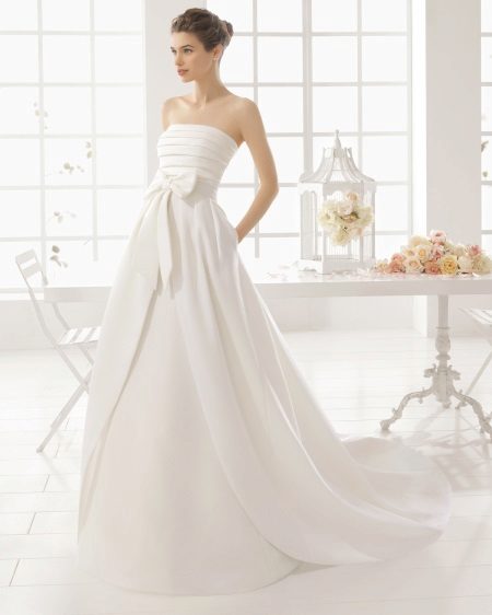 Luxurious satin wedding dress 2016