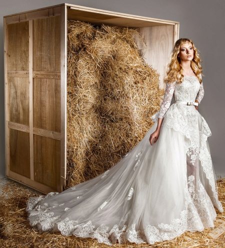 Transformer wedding dress from Zuhair Murad