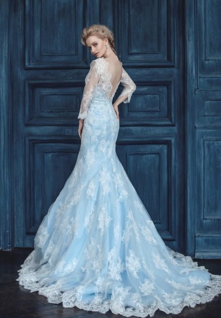 Abito da sposa con pizzo blu