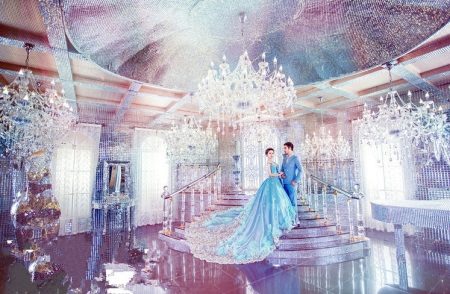 Tono blu scuro del vestito da sposa