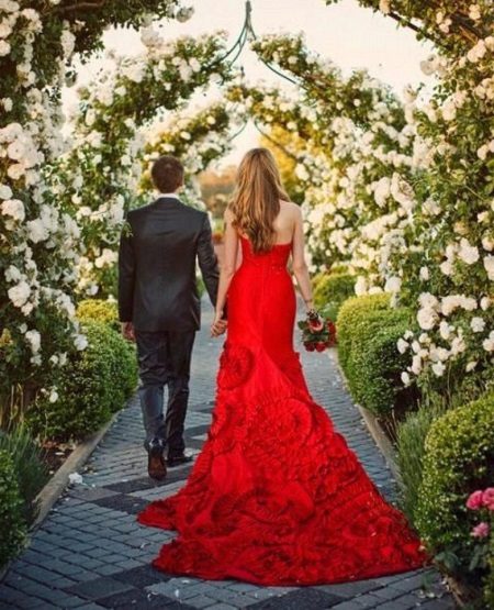 Red Mermaid Train Wedding Dress