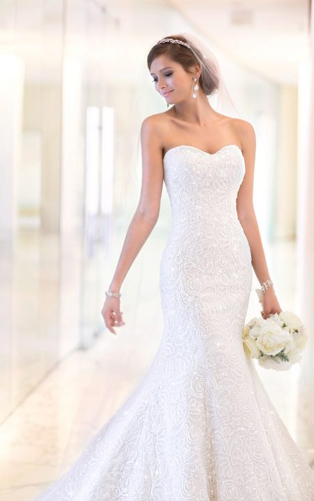 Elegant fish wedding dress
