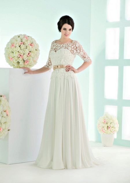 Wedding dress with a belt from Vasilkov
