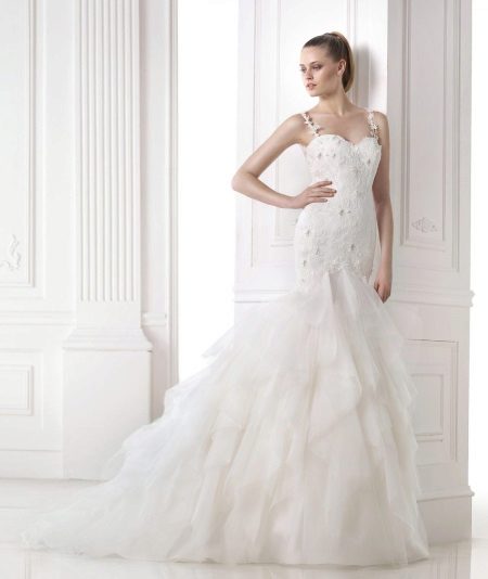A wedding dress from the DREAMS collection from Pronovias with a multi-layered skirt
