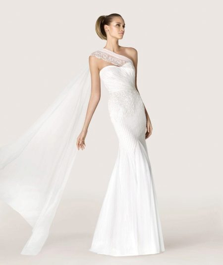 Greek-style wedding dress by Pronovias