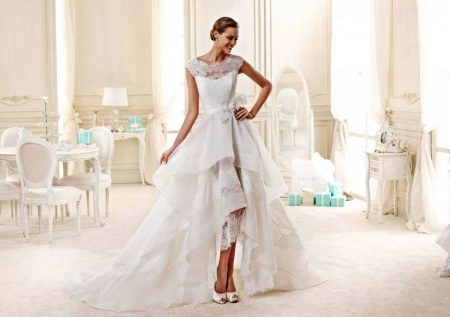 Symmetrical wedding dress with train