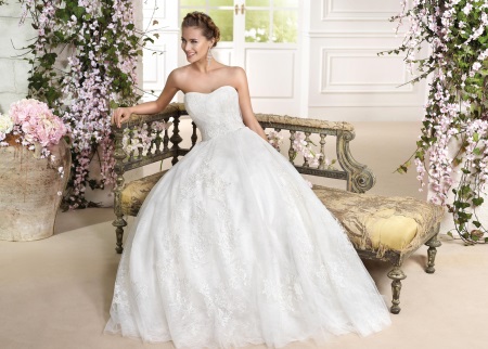 Wedding dress from Far Sposa