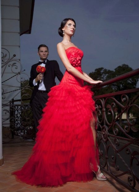 Wedding dress embridge