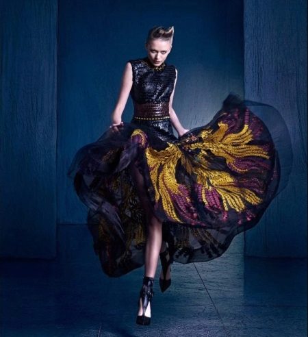 Combination of chiffon with leather