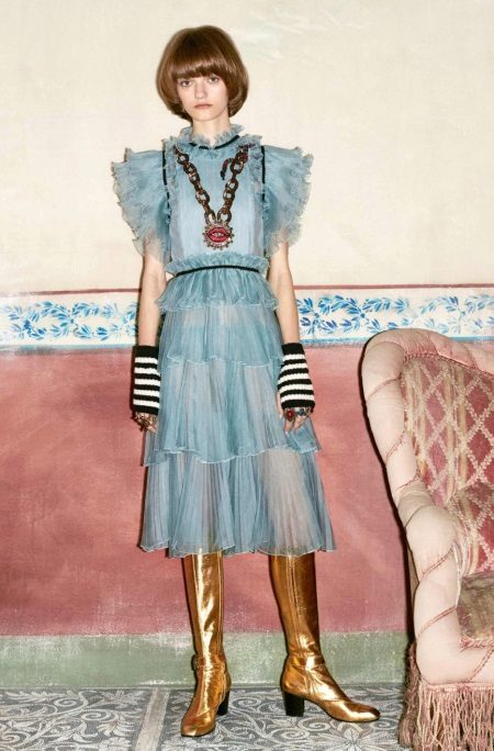 Shoes for a short chiffon dress