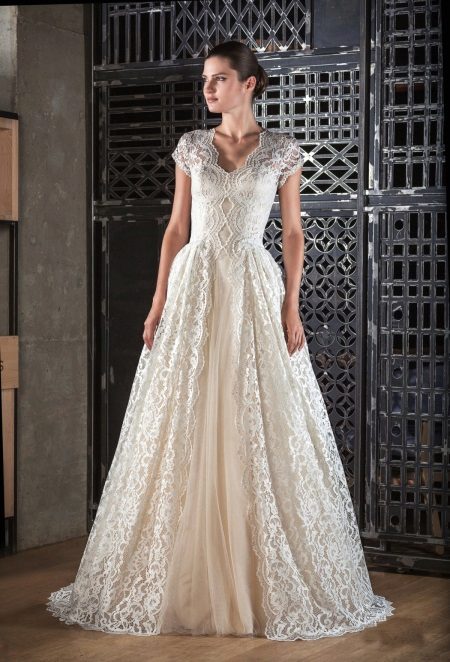 Wedding dress from Tanya Grieg Ivory