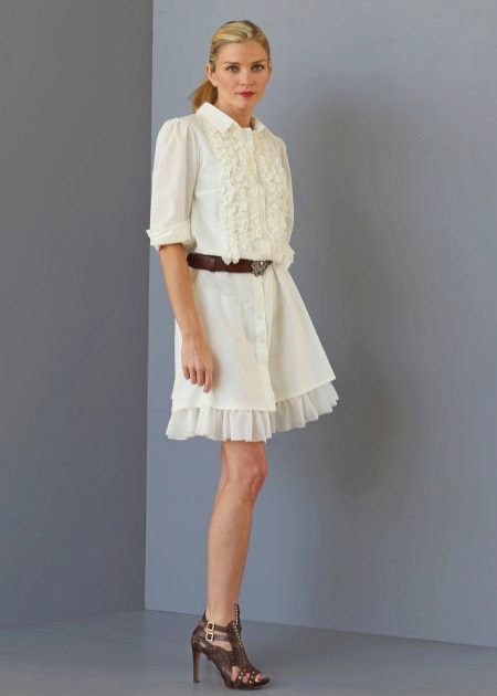 Mid-length shirt dress with a lush milk-colored petticoat