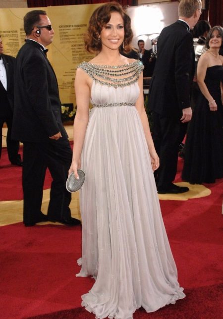 Elegante abito da sposa premaman in stile greco