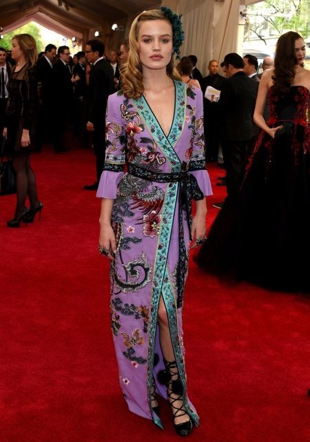 Chinese style long dress shoes