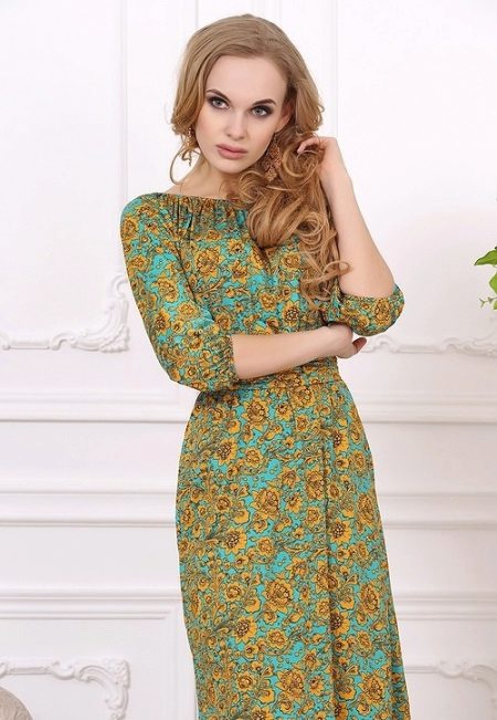Oriental-style light knit dress