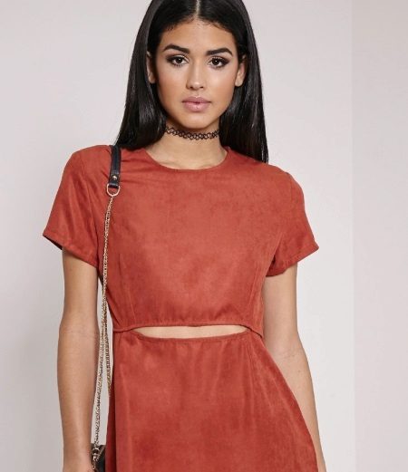 Makeup for a terracotta dress for a brunette - smokey ice