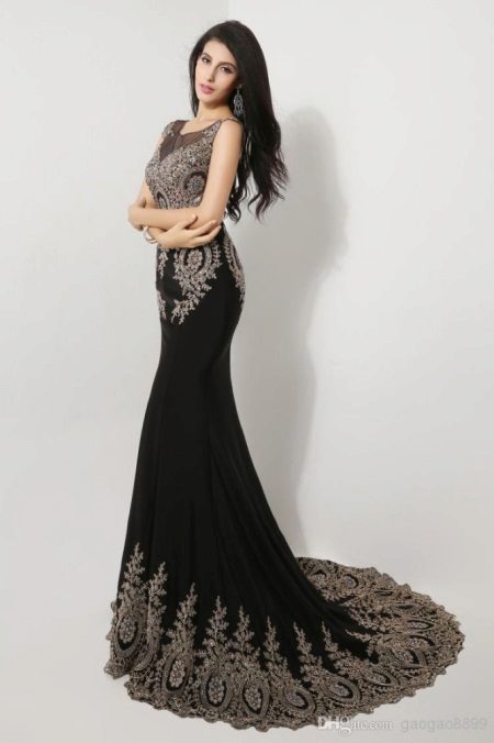 Guipure graduation dress