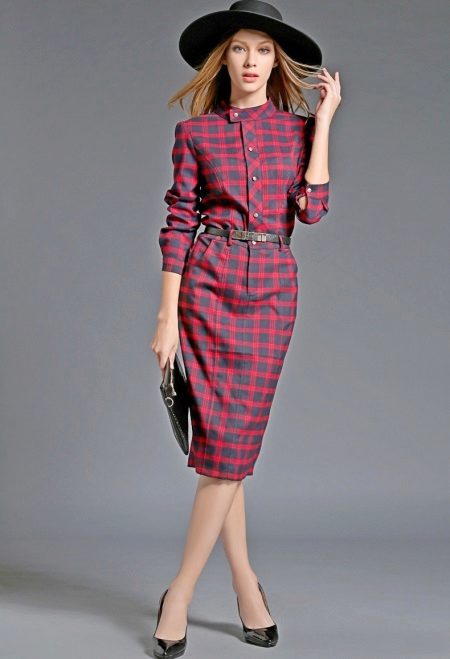 Vestit de quadres vermells