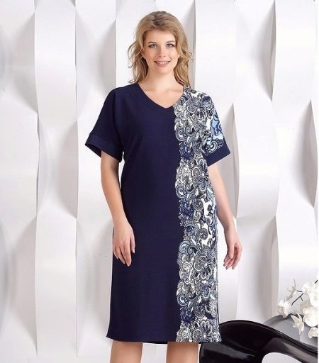 Dress with a print of a direct silhouette for full