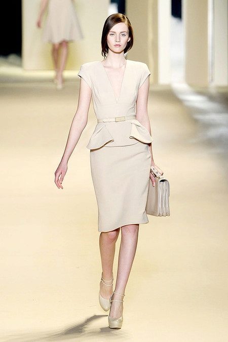 Peplum dresses - their advantages