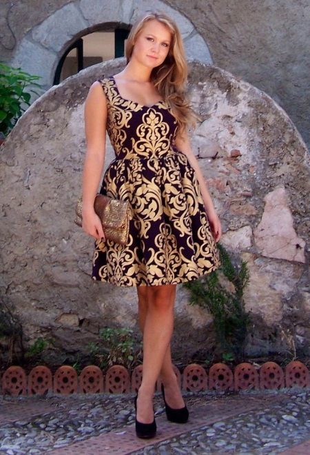 Baroque casual dress