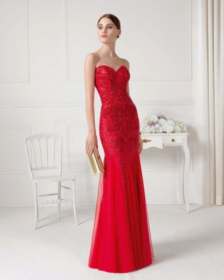 Strapless dress red