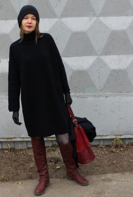 Çizmeli elbise çantası