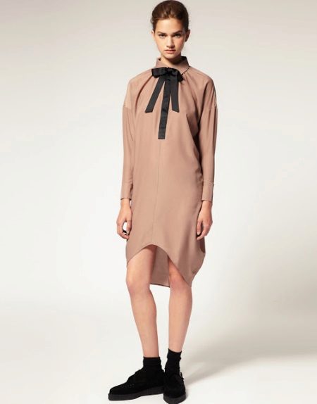 Düz kesim çanta elbise