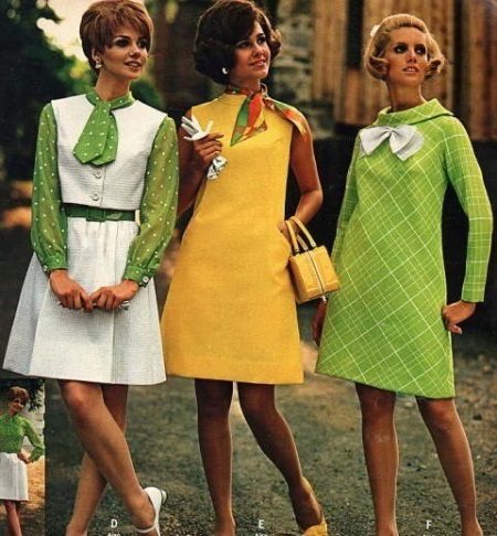 Dresses of the style of the 60s