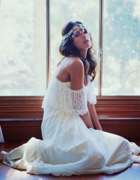 Boho style dress with lace accents