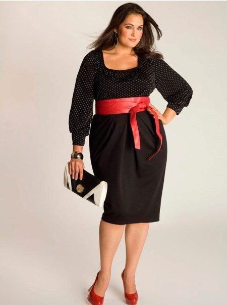 Fitted dress for overweight