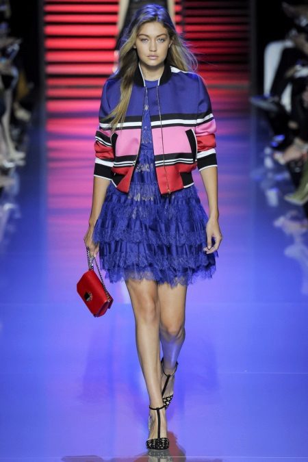 Jaqueta per a un vestit curt de còctels