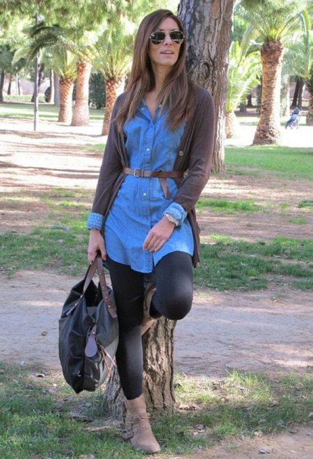 Leggings for a short dress-shirt