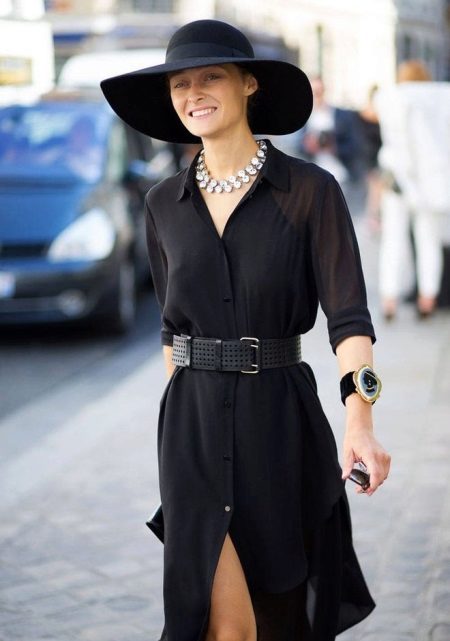 Accessories for an evening dress-shirt