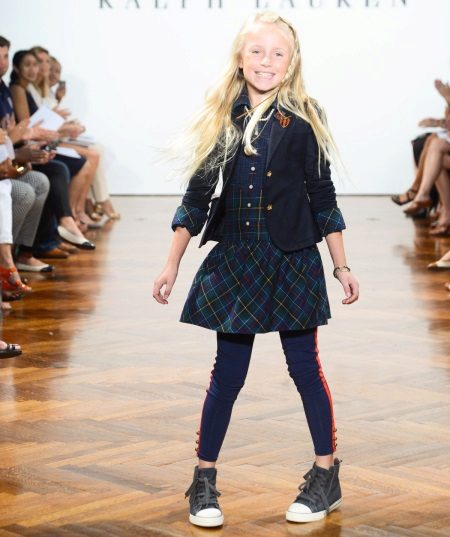 Sneakers for a school dress for girls