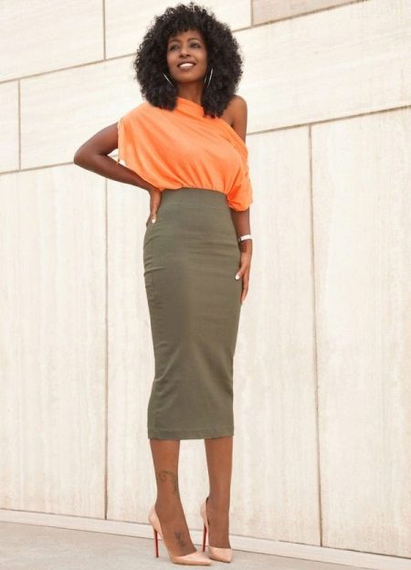 High waist pencil skirt